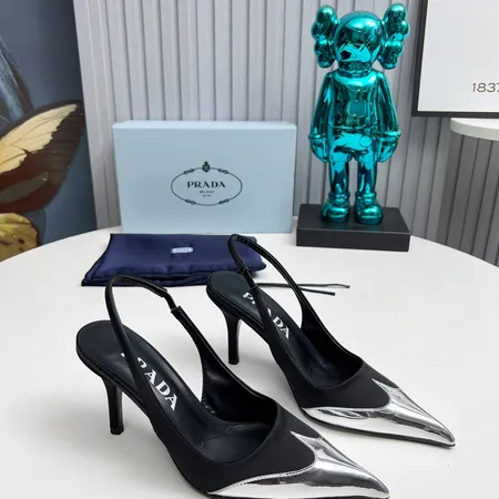 プラダ サンダル