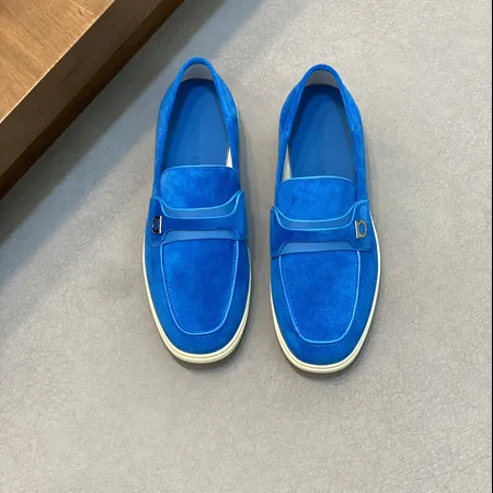 フェラガモ カジュアルシューズ