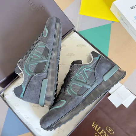 ヴァレンティノ カジュアルシューズ