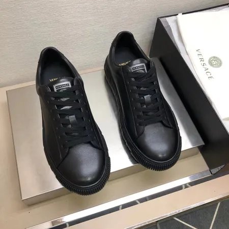 ヴェルサーチ カジュアルシューズ
