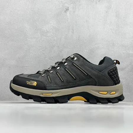 ノースフェイス スニーカー