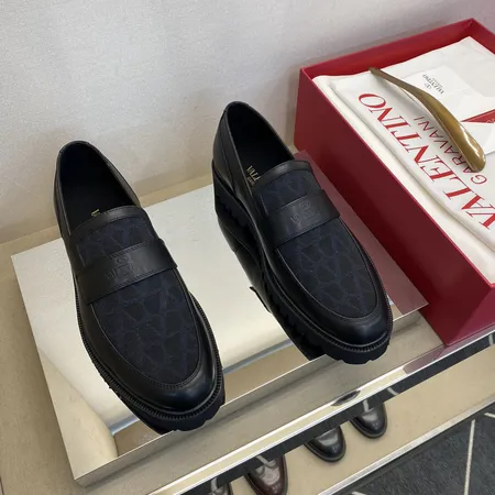 ヴァレンティノ ビジネスシューズ