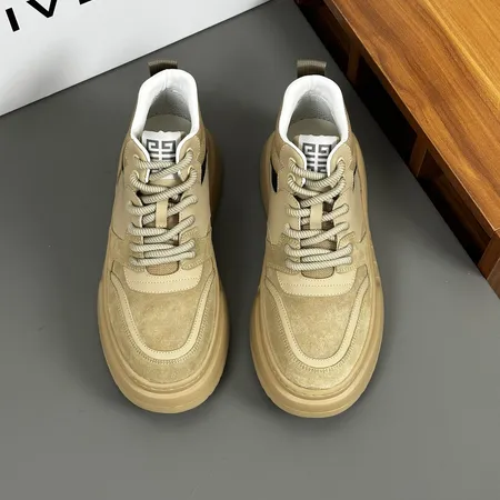 ジバンシィ カジュアルシューズ