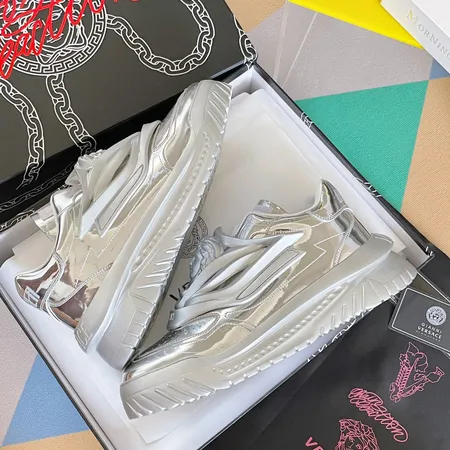 ヴェルサーチ カジュアルシューズ