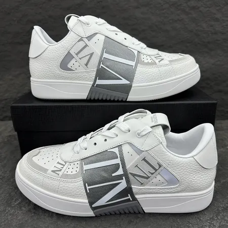 ヴァレンティノ カジュアルシューズ