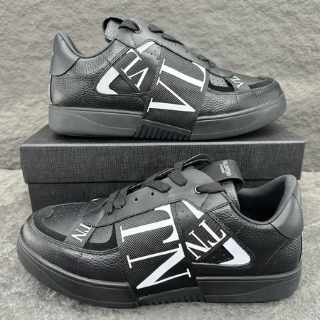 ヴァレンティノ カジュアルシューズ