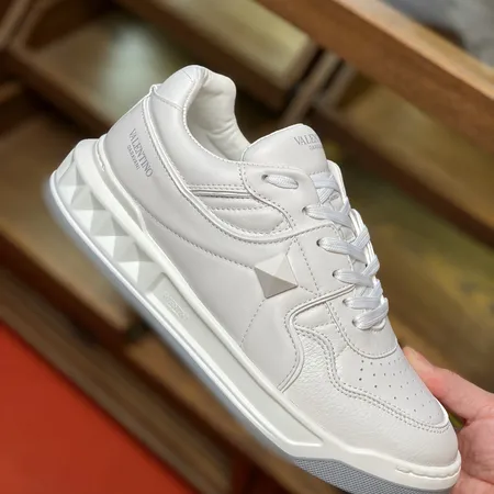 ヴァレンティノ カジュアルシューズ