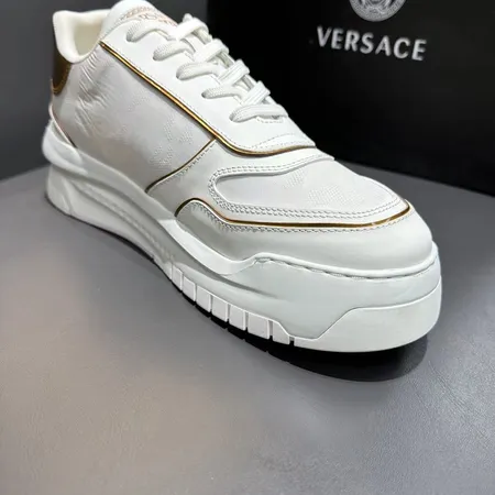 ヴェルサーチ カジュアルシューズ