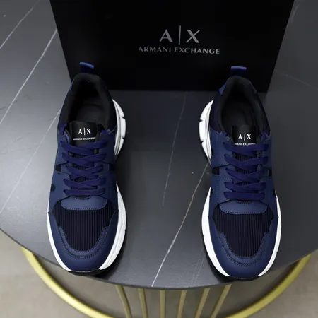 アルマーニ スニーカー