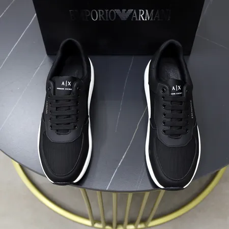 アルマーニ スニーカー