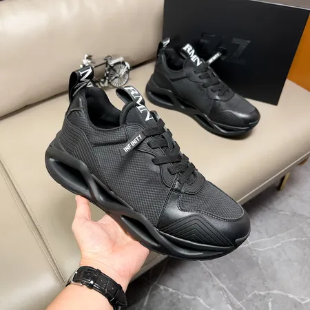 アルマーニ スニーカー