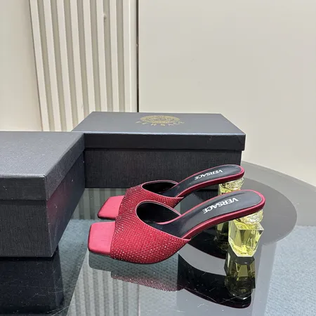 ヴェルサーチ サンダル