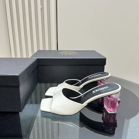 ヴェルサーチ サンダル