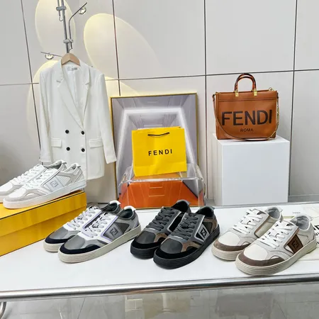 フェンディ カジュアルシューズ