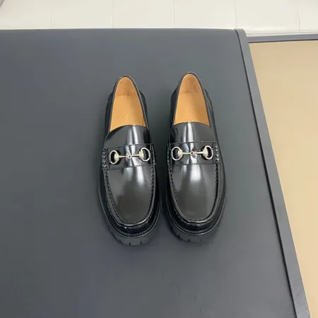 グッチ ビジネスシューズ