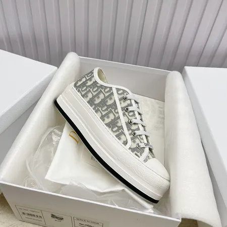 ディオール カジュアルシューズ