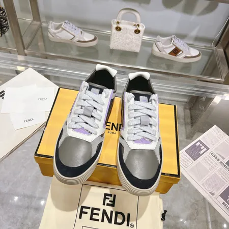 フェンディ カジュアルシューズ