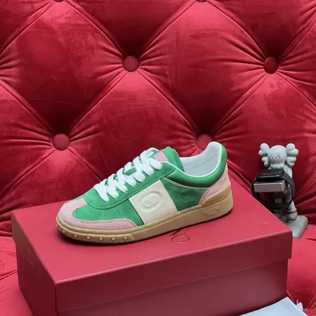 ヴァレンティノ カジュアルシューズ