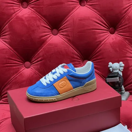 ヴァレンティノ カジュアルシューズ