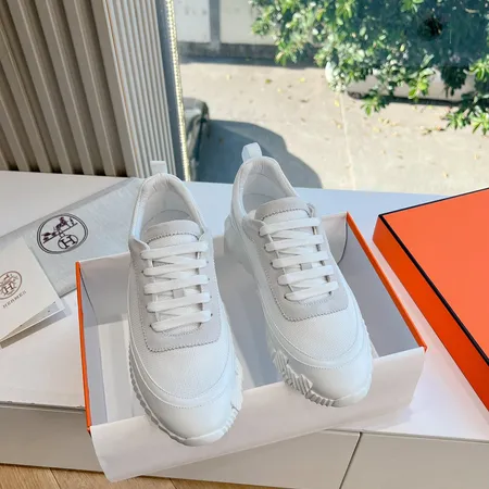 エルメス スニーカー