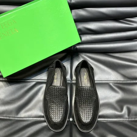 ボッテガ ヴェネタ カジュアルシューズ