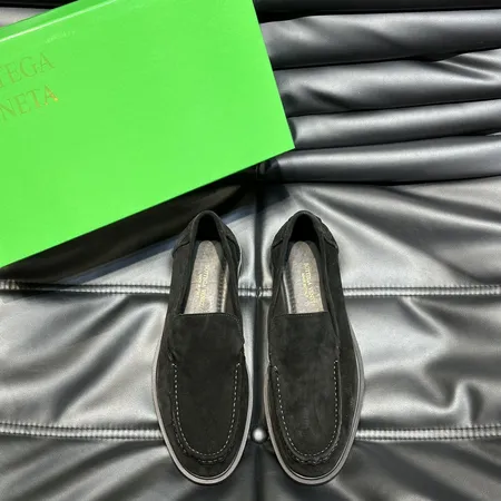 ボッテガ ヴェネタ カジュアルシューズ