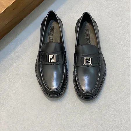 フェンディ ビジネスシューズ