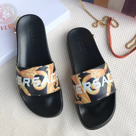 ヴェルサーチ スリッパ