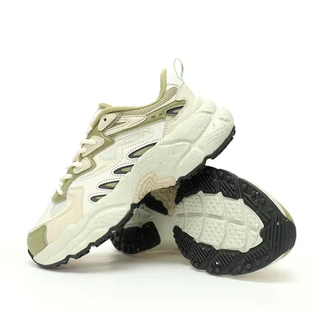 フィラ スニーカー