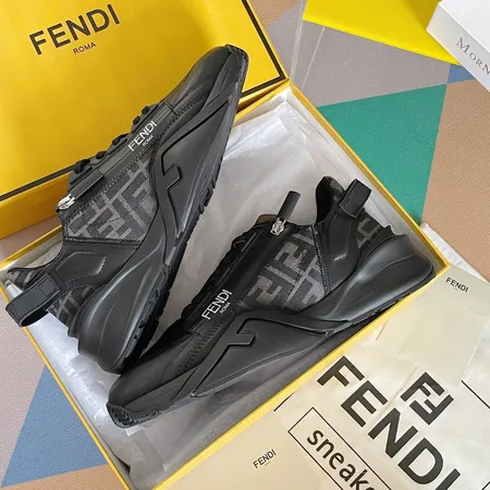 フェンディ スニーカー
