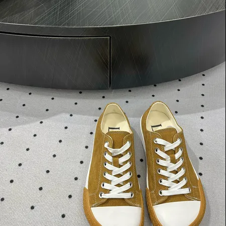 ロエベ カジュアルシューズ