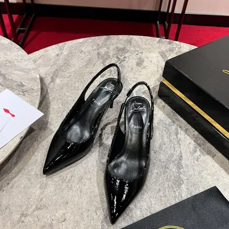 クリスチャン・ルブタン サンダル