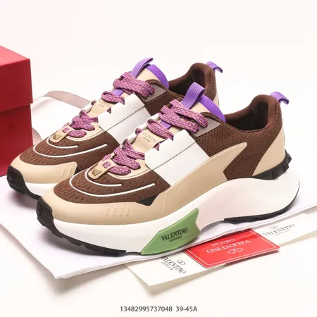 ヴァレンティノ スニーカー