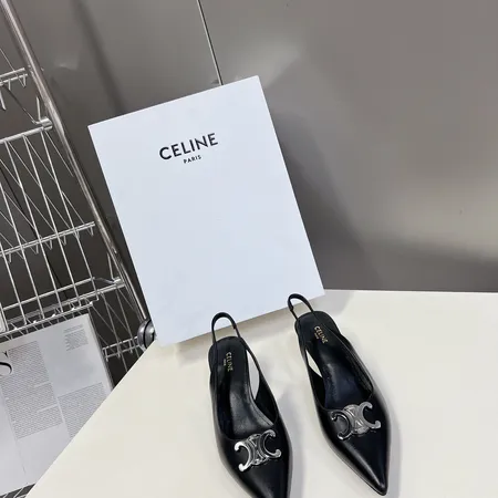 セリーヌ サンダル