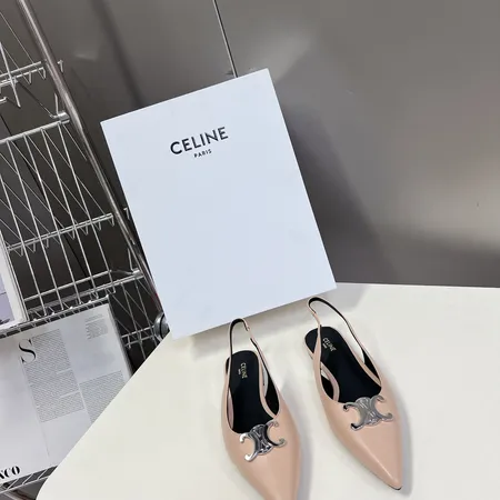 セリーヌ サンダル