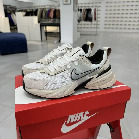 ナイキ スニーカー