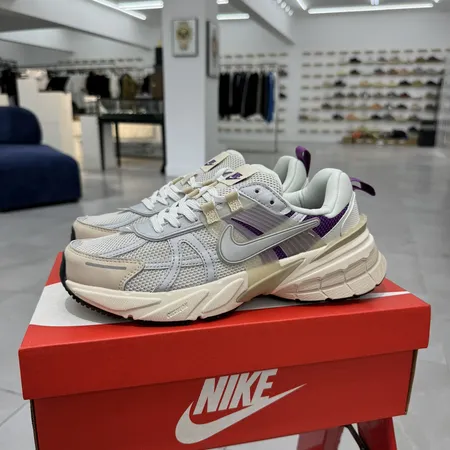 ナイキ スニーカー