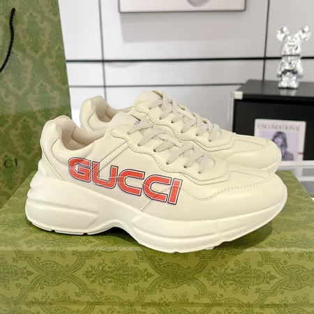 グッチ スニーカー