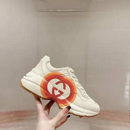 グッチ スニーカー