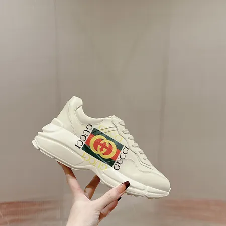 グッチ スニーカー