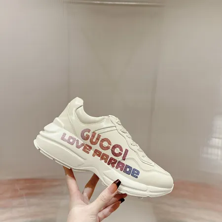 グッチ スニーカー