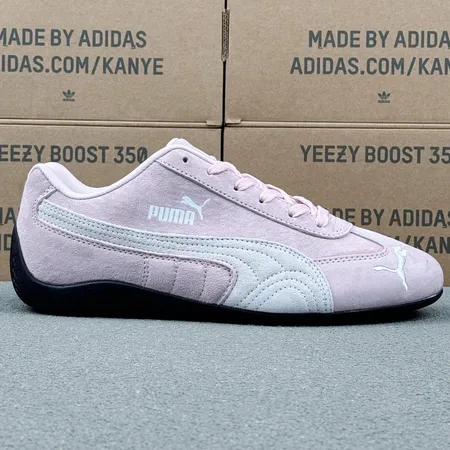 プーマ スニーカー