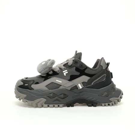 フィラ スニーカー