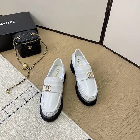 シャネル ビジネスシューズ