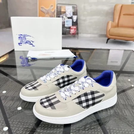 バーバリー ス カジュアルシューズ