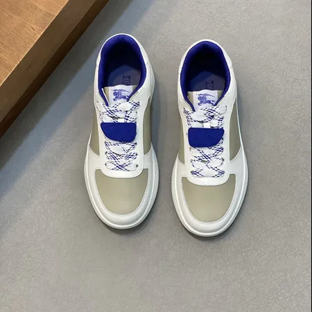 バーバリー ス カジュアルシューズ