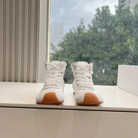 ロエベ カジュアルシューズ