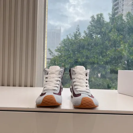 ロエベ カジュアルシューズ