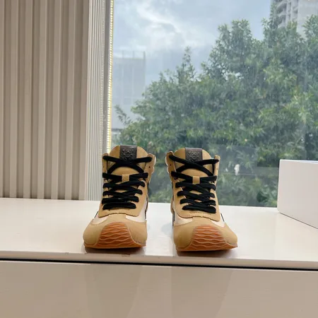 ロエベ カジュアルシューズ