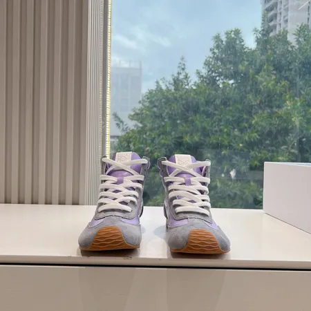 ロエベ カジュアルシューズ